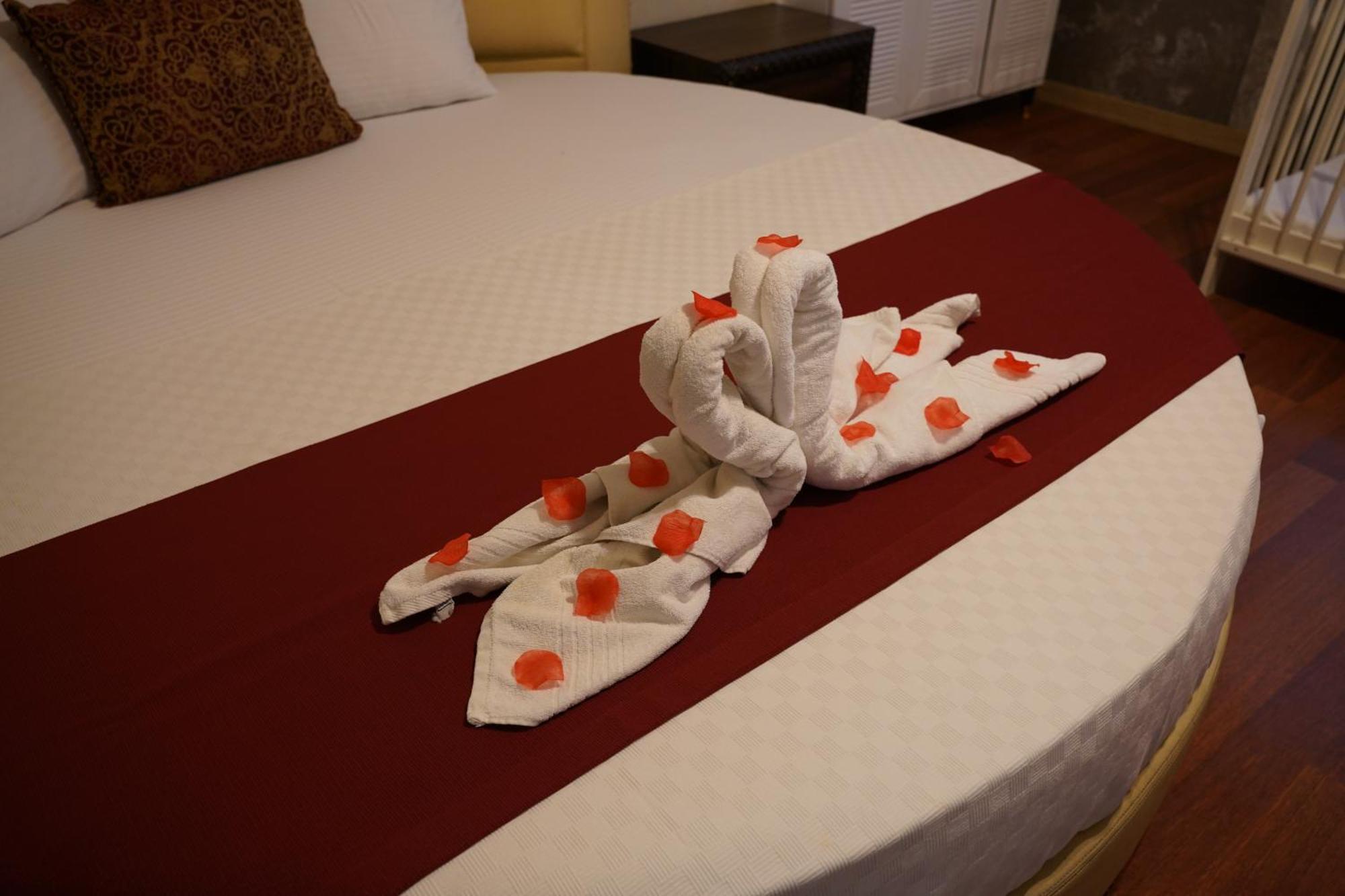 Safir Hotels Silivri Exteriör bild